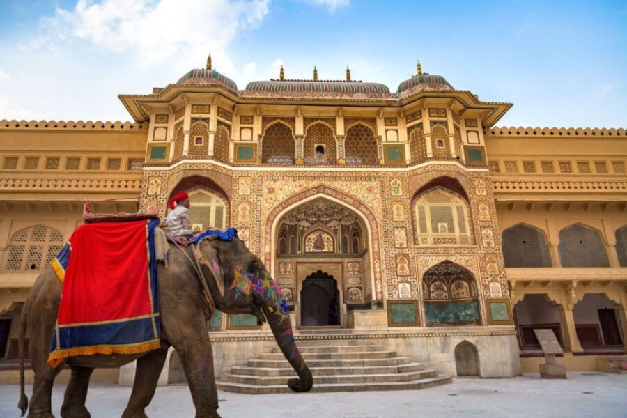 From Delhi: 6 Day GoldenTriangle Tour with Varanasi ByFlight - Agra at the right pace: Taj Mahal at sunrise, Agra Fort, and the Baby Taj