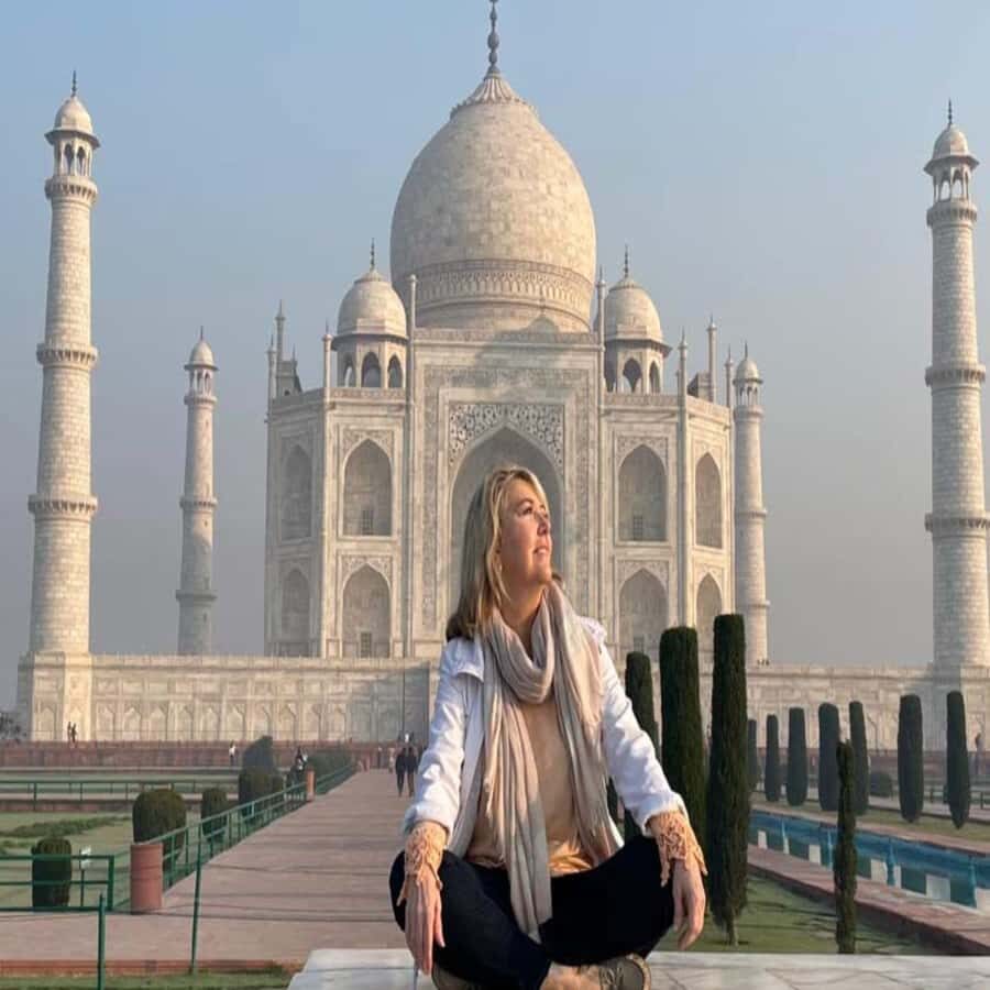 From Delhi: Agra Private Tour with Fast Entry to Taj mahal - Breakfast in Agra: keep it local (and keep moving)