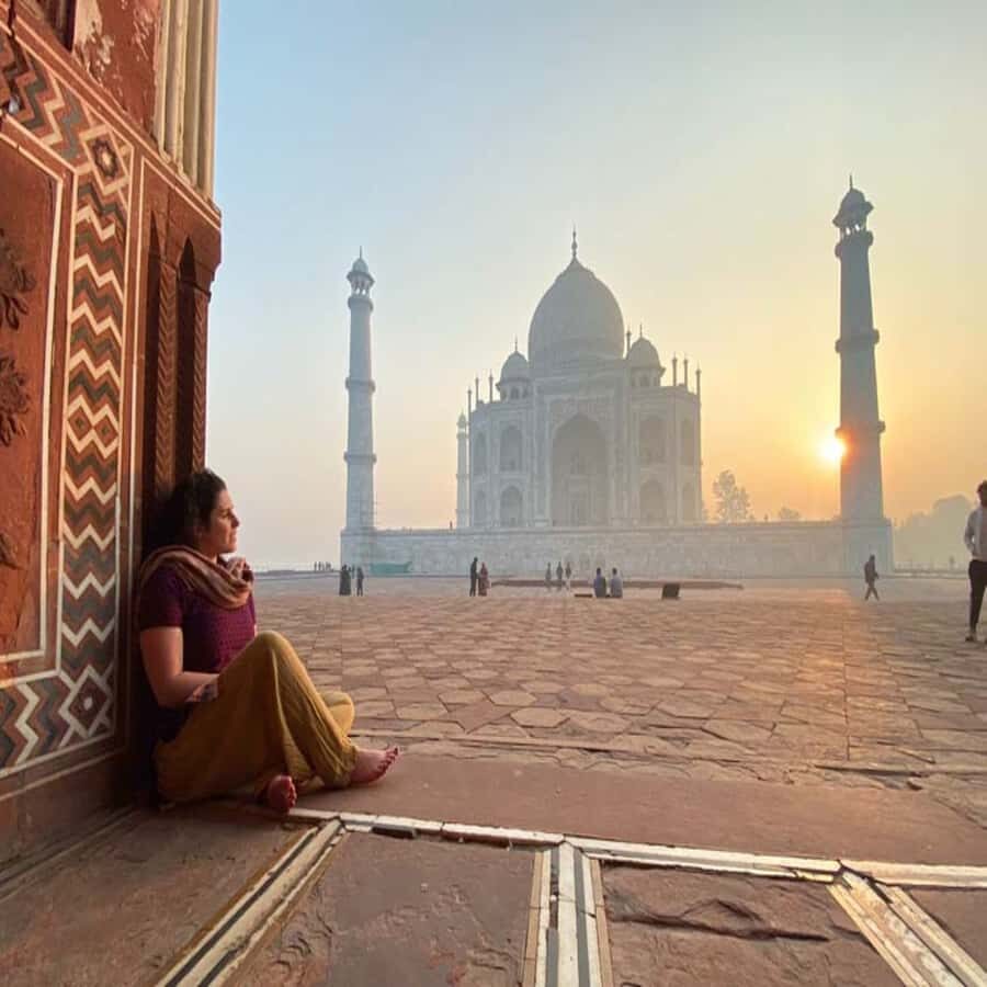 From Delhi: Agra Private Tour with Fast Entry to Taj mahal - The guide experience: why names like Ashik and Imran show up