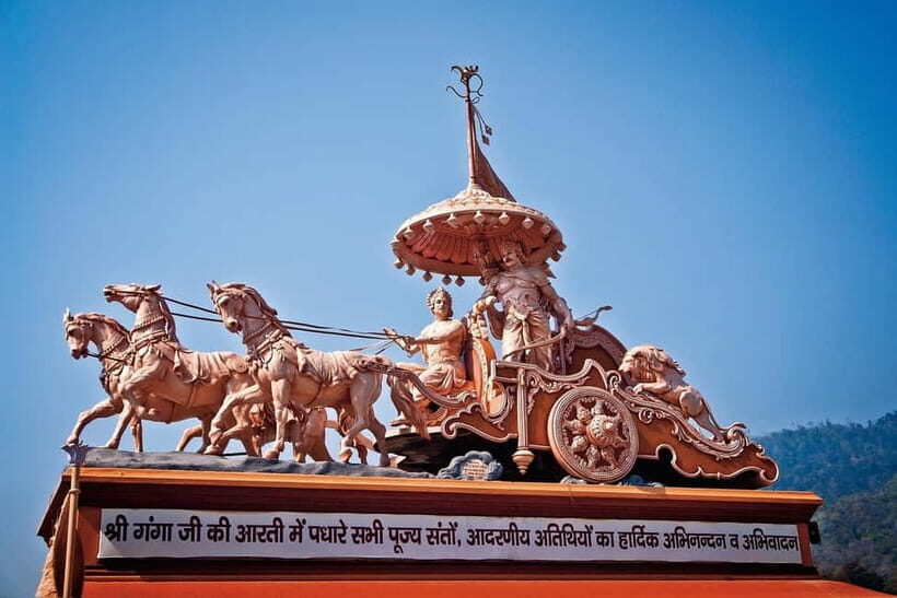 From Delhi: All-Inclusive Taj Mahal & Mathura Vrindavan Tour - Taj Mahal: skip-the-line time and guide-led details that stick