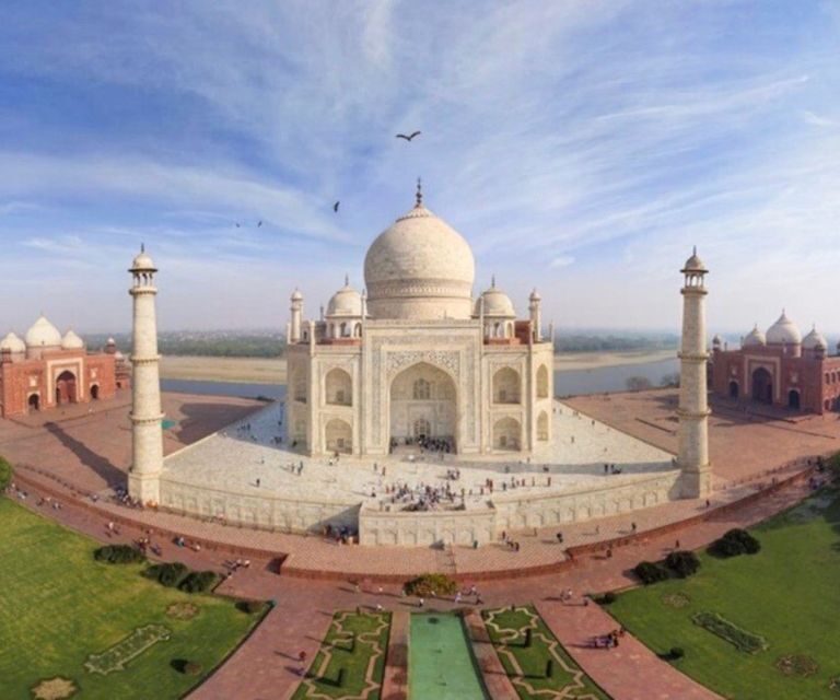 From Delhi: All Inclusive- Taj Mahal Tour by Express Train - Agra Fort: the Mughal stronghold that adds context