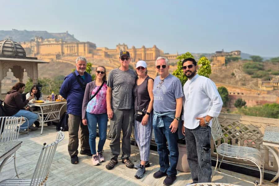 From Delhi: Jaipur Sightseeing Day Tour with Hotel Pickup - Lunch Options: Rajasthani Food and the 5-Star Restaurant Upgrade