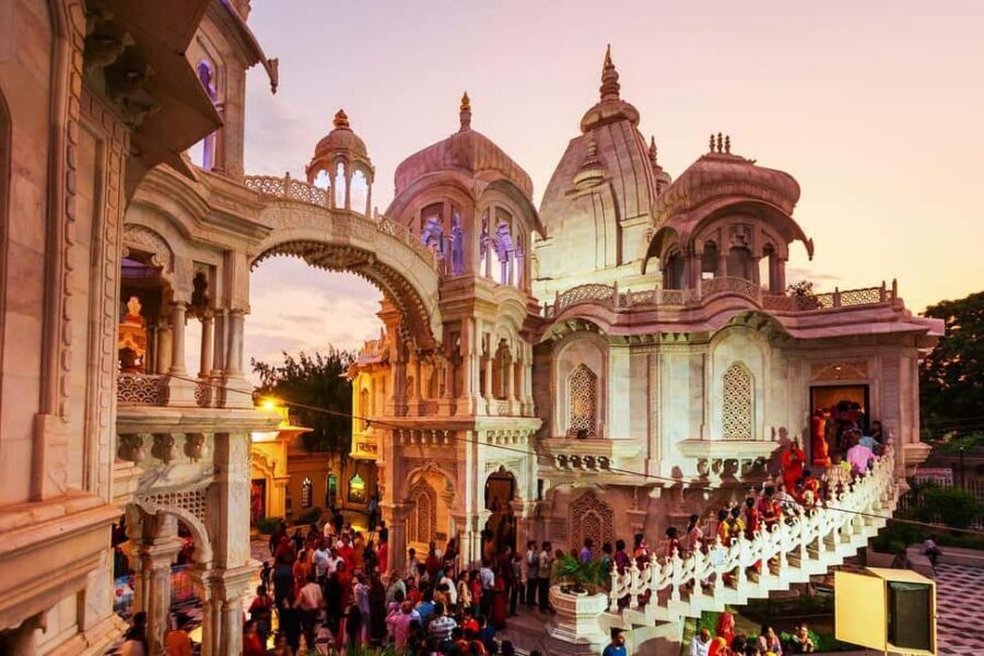 From Delhi: Private 1-day Mathura and Vrindavan Tour by Car - Temple reality check: dress code, coverage, and no shorts