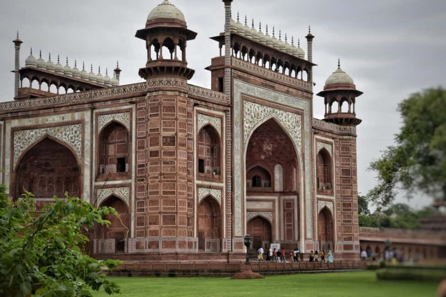 From Delhi: Private 2-Day Golden Triangle Luxury Tour - Who should book this 2-day luxury Golden Triangle?