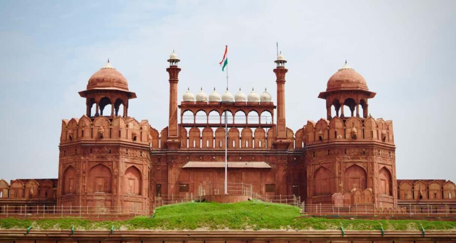 From Delhi: Private 3-Day Golden Triangle Luxury Tour - Jaipur Royal Core: Hawa Mahal, Jantar Mantar, City Palace