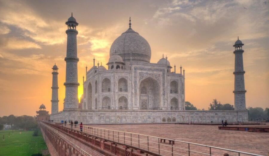 From Delhi: Private 5 Days Golden Triangle Guided Tour - Jaipur City Sights: City Palace, Jantar Mantar, and Hawa Mahal