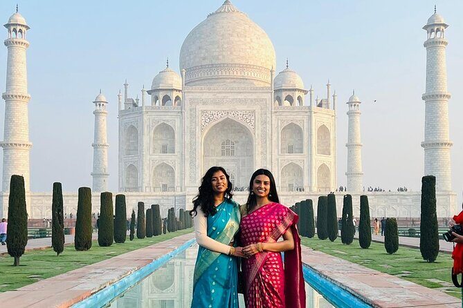 From Delhi: Private One Day Taj Mahal and Agra Tour by Car - Getting to the Taj: the battery bus plan that saves your legs