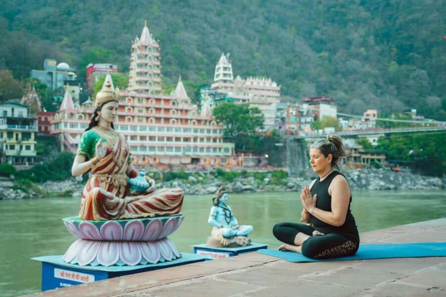 From Delhi: Private Rishikesh and Haridwar Day Tour by Car - Haridwar’s Ghats and Temples: Charan Footprints and “Gate of God” Energy