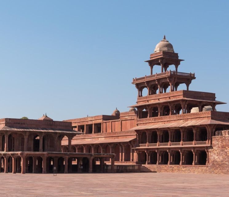 From Delhi: Private Taj Mahal Agra & Fatehpur Sikri Day Tour - Lunch at DoubleTree by Hilton Hotel Agra: A Real Break