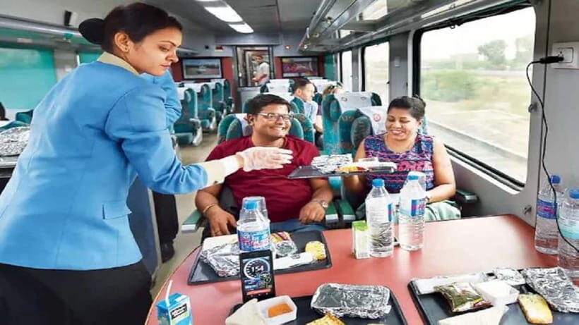 From Delhi: Private Taj Mahal & Agra Tour By SuperFast Train - Lunch at DoubleTree by Hilton Agra: included comfort without losing the local angle