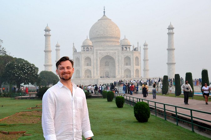 From Delhi : Private Taj Mahal Sunrise Tour By Car - Agra Fort after the Taj: Mughal architecture in a different mood