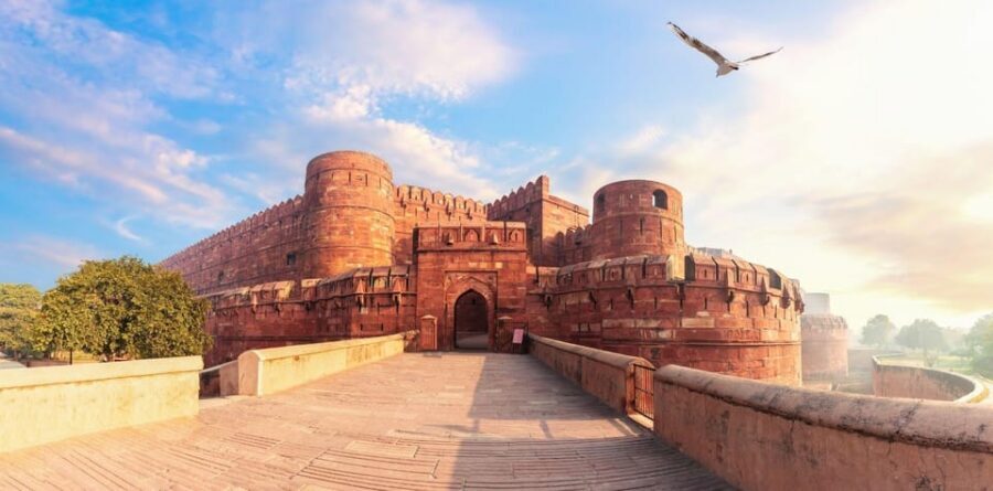 From Delhi: Same Day Priavte Taj Mahal Tour - Should you book this same-day Delhi to Agra tour?