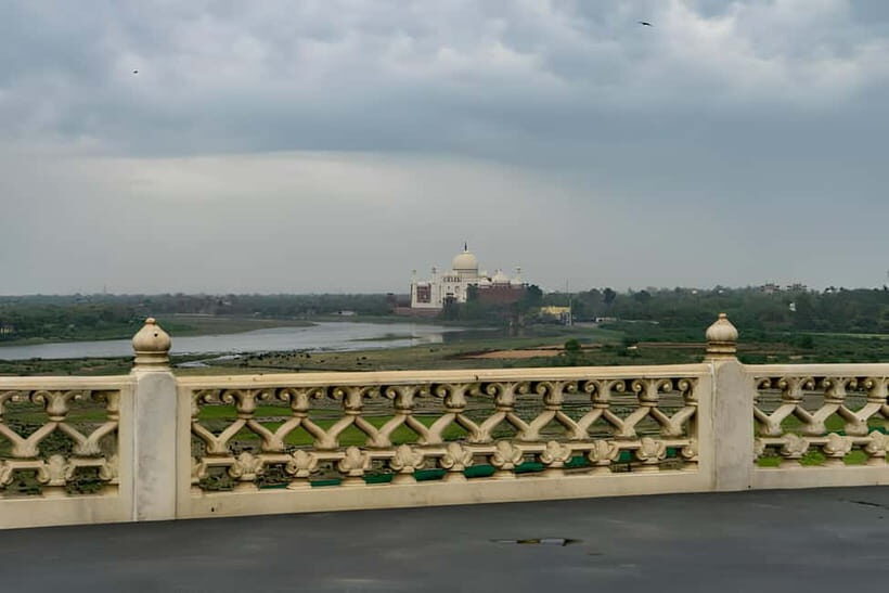 From Delhi: Same Day Taj Mahal & Agra Day Tour by Car - Delhi to Agra by private car: the comfort that matters