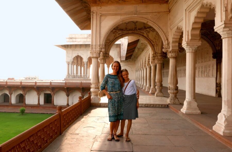 From Delhi: Same Day Taj Mahal Trip By India's Fastest Train - Price and value: what $160 actually covers (and what might cost extra)