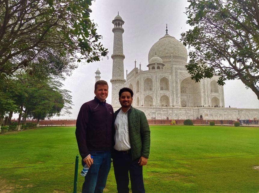From Delhi: Sunrise Taj Mahal & Agra Private Day Trip By Car - Breakfast right after the Taj: fuel before Fort and mausoleums