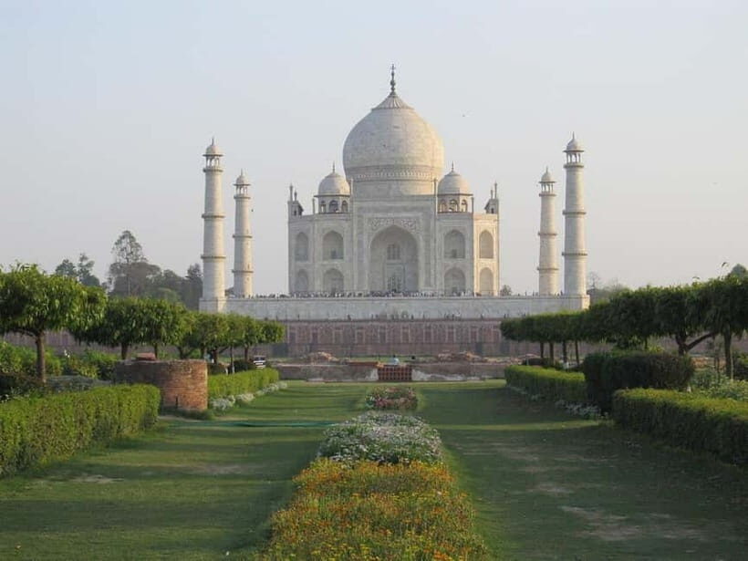 From Delhi: Taj Mahal & Agra Day Tour with Fatehpur Sikri - Lunch in Agra: plan for an actual break, not a rushed snack