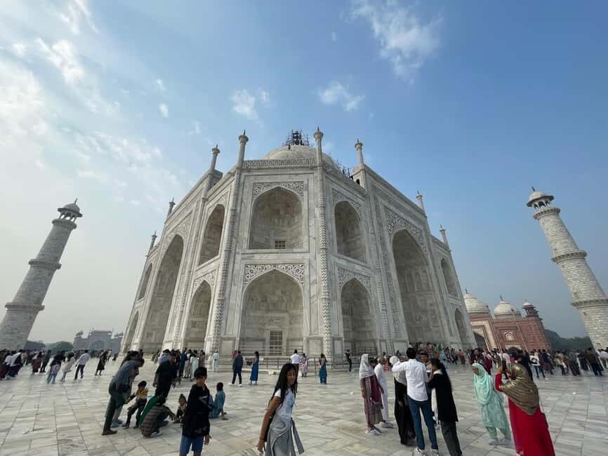 From Delhi: Taj Mahal & Agra Fort Luxury Tour with 5</em> Lunch – A Delhi-to-Agra day built around your time’ /><br />
This isn’t a “figure it out on your own” outing. The point here is simple: you get picked up, driven comfortably, and brought through the main sites without the usual chaos of ticket lines and navigation. For most people, that matters more than adding extra stops you’ll rush through.</p>
<p><p>From the start, you’ll be dealing with a long-distance plan. The tour duration is listed as 4 to 10 hours, which tells you the schedule can stretch based on pickup location and road conditions. In other words: go in with the right mindset. You’re not just visiting monuments; you’re also doing the Agra drive day.</p>
</p>
<div style="margin: 20px 0; padding: 15px 0;"><p>You can also read our reviews of more tours and experiences in New Delhi</p><ul style="margin: 10px 0; padding: 0; list-style: none;"><li style="margin: 0 0 10px 0; padding: 0 0 10px 0; border-bottom: 1px solid #eee; display: flex; align-items: flex-start; gap: 12px; line-height: 1.4;"><a href="https://newdelhitravelguide.com/all-inclusive-private-taj-mahal-luxury-tour-from-delhi-by-car/" aria-hidden="true" tabindex="-1"><img decoding="async" style="width: 80px; height: 60px; object-fit: cover; border-radius: 4px; flex-shrink: 0;" src="https://a.newdelhitravelguide.com/wp-content/uploads/all-inclusive-private-taj-mahal-luxury-tour-from-delhi-by-car-150x150.jpg" alt="" loading="lazy"></a><div><a href="https://newdelhitravelguide.com/all-inclusive-private-taj-mahal-luxury-tour-from-delhi-by-car/">All Inclusive Private Taj Mahal Luxury Tour from Delhi by Car</a><br><span style="font-size: 0.82em; color: #555; margin-top: 2px;"><span style="color: #f5a623;">★</span> 5.0 · 2,564 reviews</span></div></li><li style="margin: 0 0 10px 0; padding: 0 0 10px 0; border-bottom: 1px solid #eee; display: flex; align-items: flex-start; gap: 12px; line-height: 1.4;"><a href="https://newdelhitravelguide.com/3-day-private-luxury-golden-triangle-tour-to-agra-and-jaipur-from-new-delhi/" aria-hidden="true" tabindex="-1"><img decoding="async" style="width: 80px; height: 60px; object-fit: cover; border-radius: 4px; flex-shrink: 0;" src="https://a.newdelhitravelguide.com/wp-content/uploads/3-day-private-luxury-golden-triangle-tour-to-agra-and-jaipur-from-new-delhi-150x150.jpg" alt="" loading="lazy"></a><div><a href="https://newdelhitravelguide.com/3-day-private-luxury-golden-triangle-tour-to-agra-and-jaipur-from-new-delhi/">3-Day Private Luxury Golden Triangle Tour to Agra and Jaipur From New Delhi</a><br><span style="font-size: 0.82em; color: #555; margin-top: 2px;"><span style="color: #f5a623;">★</span> 5.0 · 424 reviews</span></div></li><li style="margin: 0; padding: 0; border-bottom: none; display: flex; align-items: flex-start; gap: 12px; line-height: 1.4;"><a href="https://newdelhitravelguide.com/four-day-luxury-golden-triangle-tour-to-agra-jaipur-from-delhi/" aria-hidden="true" tabindex="-1"><img decoding="async" style="width: 80px; height: 60px; object-fit: cover; border-radius: 4px; flex-shrink: 0;" src="https://a.newdelhitravelguide.com/wp-content/uploads/four-day-luxury-golden-triangle-tour-to-agra-jaipur-from-delhi-150x150.jpg" alt="" loading="lazy"></a><div><a href="https://newdelhitravelguide.com/four-day-luxury-golden-triangle-tour-to-agra-jaipur-from-delhi/">Four-Day Luxury Golden Triangle Tour to Agra & Jaipur From Delhi</a><br><span style="font-size: 0.82em; color: #555; margin-top: 2px;"><span style="color: #f5a623;">★</span> 5.0 · 307 reviews</span></div></li></ul></div><h2 id="luxury-suv-pickup-and-the-drive-that-sets-the-pace">Luxury SUV pickup and the drive that sets the pace</h2>
<p><img width="825" height="650" decoding="async" src=