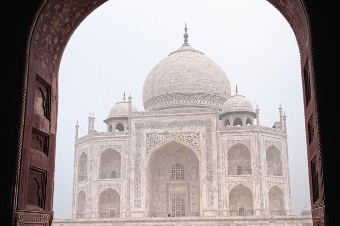 From Delhi : Taj Mahal & Agra Fort Tour by Luxury Express Train - Taj Mahal at the Right Moment (and With Real Explanations)
