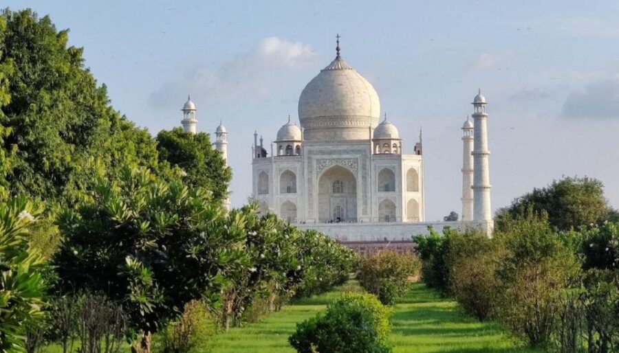 From Delhi: Taj Mahal & Agra Heritage Day Trip By Car - Time windows and sunrise options you should actually plan for