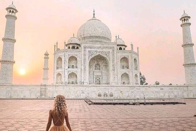 From Delhi: Taj Mahal & Agra Private Day Trip with Transfers - Agra Fort and Akbar’s 1565 Red Sandstone Fortress