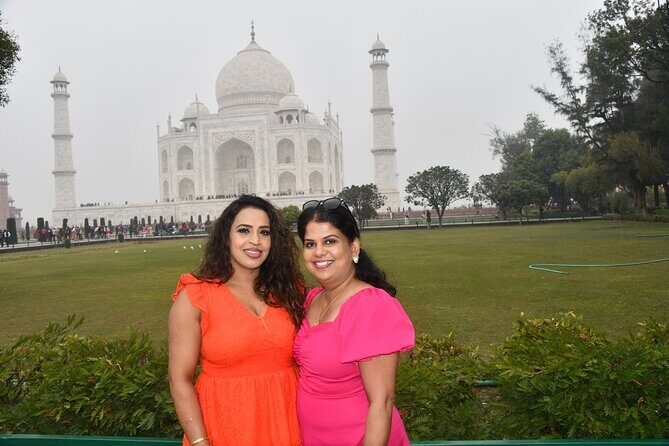 From Delhi : Taj Mahal Sunrise & Agra Car Tour with 5<em> Breakfast – The Guide Experience: Flexibility, Clear Explanations, and Even Photo Help’ /><br />
This tour is private, and that changes the tone of the day right away. Instead of fighting for attention in a crowd, you can ask questions as you go and adjust your pace at each monument based on what you want out of the visit.</p>
<p><p>A real standout from the feedback is the guide quality. One guide named Aasheesh is highlighted as engaging and easy to understand, and he’s specifically praised for being flexible when timing shifted at the last minute. Another positive point that shows up is how guides can help you with the visit as a photo moment too, with one review calling out a guide who was a strong photographer and helped make the experience fun, not just informational.</p>
</p>
<p><p>If you care about learning as you travel, this is exactly the kind of tour setup that keeps things moving in a good way. You’re not left guessing what to look for. You’re also not rushed by group timing.</p>
</p>
<h2 id="included-extras-that-actually-matter-on-a-long-day">Included Extras That Actually Matter on a Long Day</h2>
<p><img width="669" height="446" decoding="async" src=
