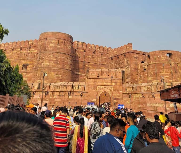 From Delhi: Taj Mahal Sunrise , Agra Fort & Baby Taj Tour - Agra Fort with a live guide: more than just walls and gates