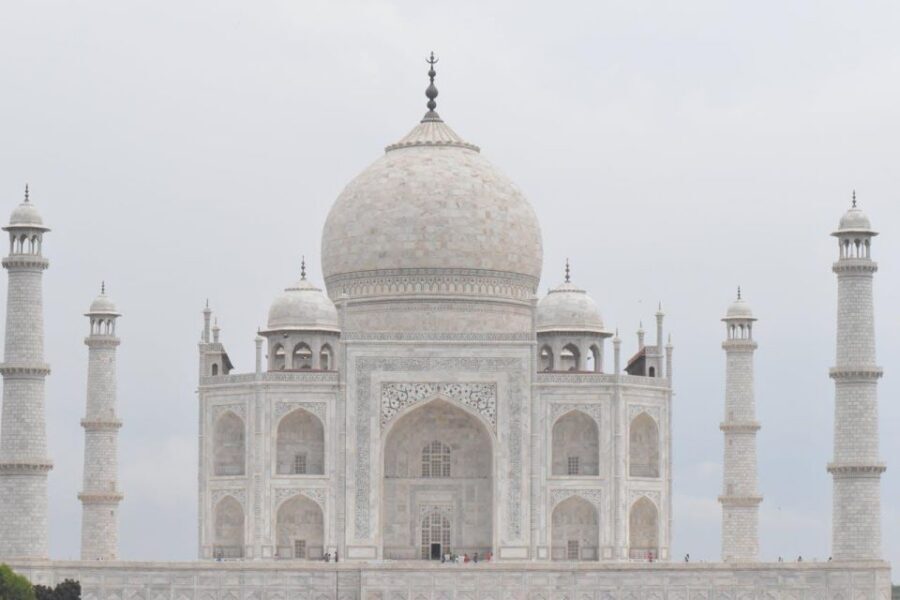From Delhi: Taj Mahal Sunrise & Agra Fort Guided Day Trip - Timing that matters: breakfast vs lunch and Friday closures