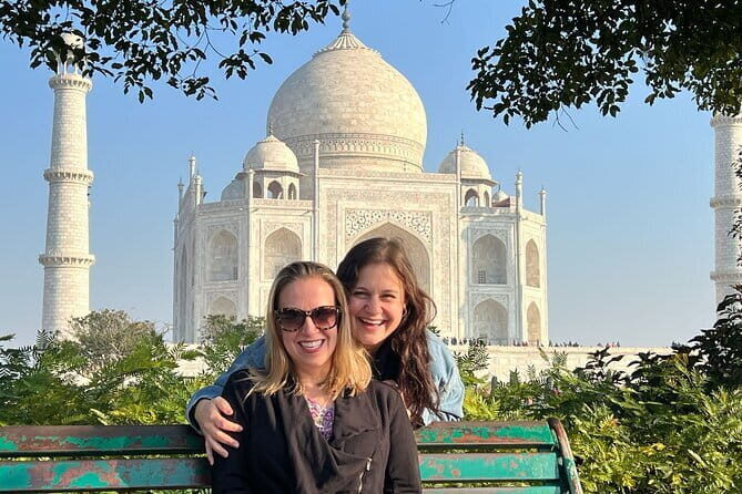 From Delhi: Taj Mahal Sunrise & Agra Handicraft Heritage Tour - Taj Mahal with a guide: what to focus on in the 3 hours