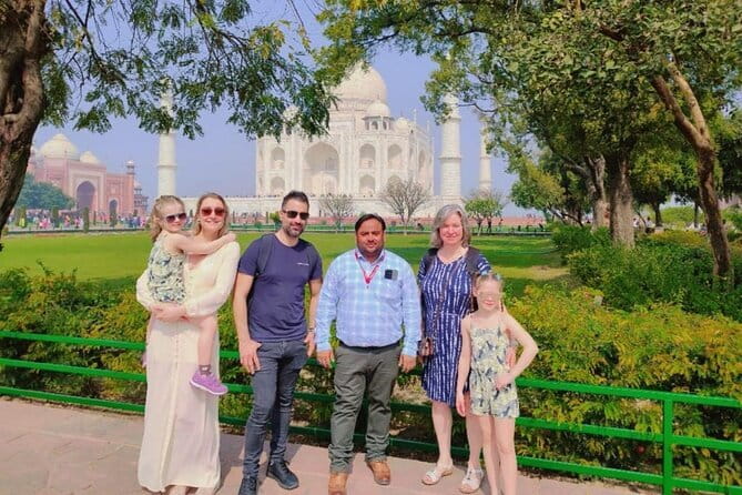 From Delhi: Taj Mahal Sunrise, Baby Taj & Agra Fort Private Tour - Lunch, water, and the small comfort wins on a long day