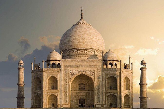 From Delhi to Taj Mahal and Agra Tour By Superfast Train - Price and value: what $160 includes (and what it doesn’t)
