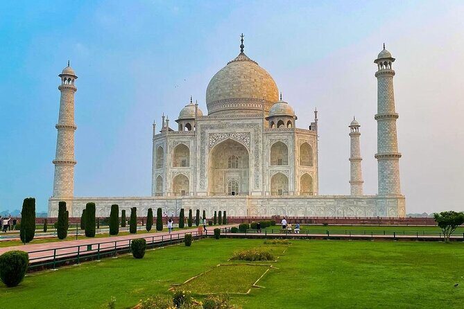 From Delhi:Taj Mahal Sunrise Tour with Elephant SOS Center - Elephant SOS / ECCC Near Mathura: Learning With Purpose