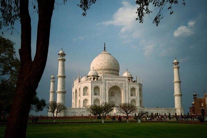 From Delhi:Taj Mahal Sunrise Tour with Elephant SOS Center - Returning to Delhi: The Pace You Should Expect