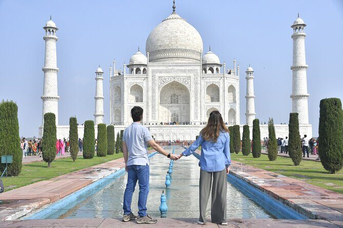 From delhi:(Vip entry)All Inclusive Taj Mahal & Red Fort day trip - Key Highlights That Make This Day Trip Worth Your Time