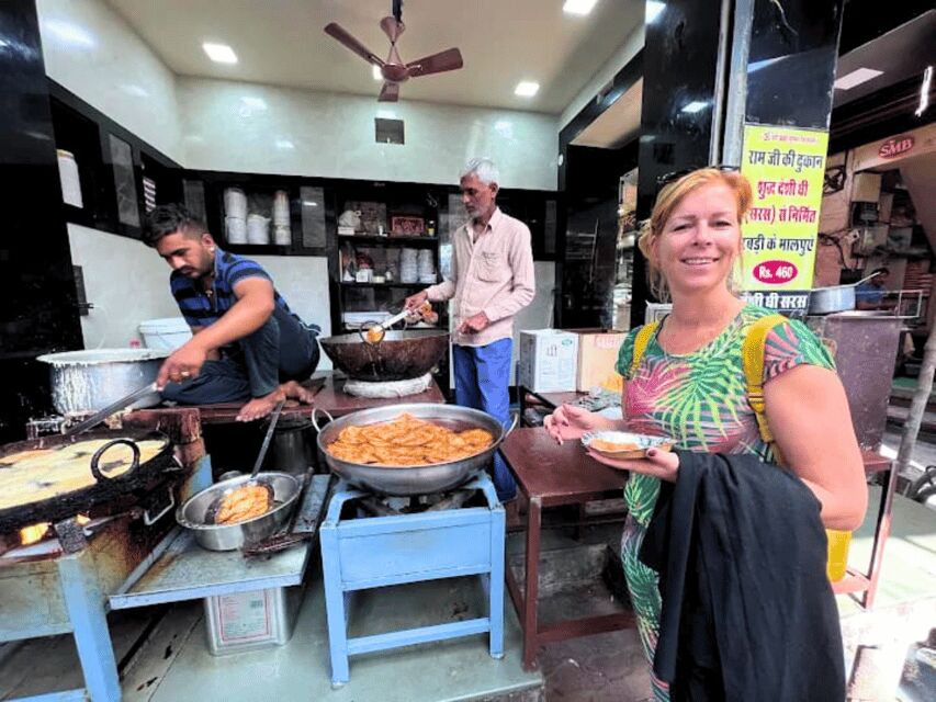 From Jaipur : Ajmer Pushkar Private Tour by Cab with Guide - Dhai din ka Jhonpara: a quick stop with serious atmosphere