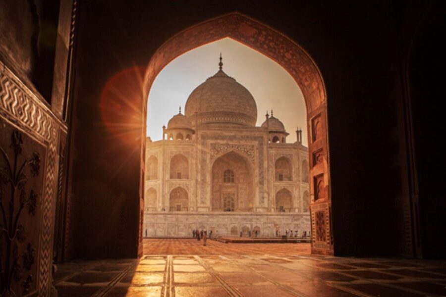 From Jaipur: All Inclusive Taj Mahal & Agra Fort Day Trip - Price and value check: what $3.08 per person might mean for you