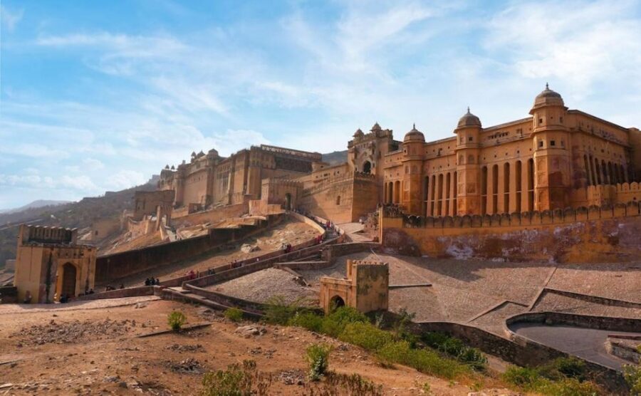 From Jaipur: Half-Day City Tour with Guide - Optional market time: Johari Bazaar or Bapu Bazaar, or Rajasthani lunch