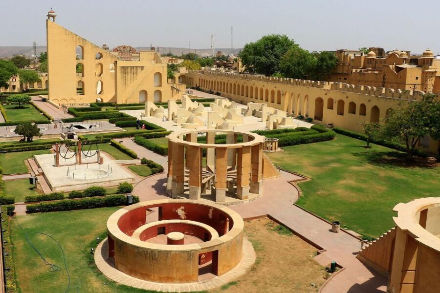 From Jaipur: Half-Day City Tour with Guide - Who should book this Jaipur half-day route