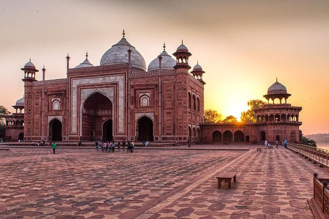 From Jaipur Private Taj Mahal & Agra Fort Day tour with Transfers - Practical tips before you book