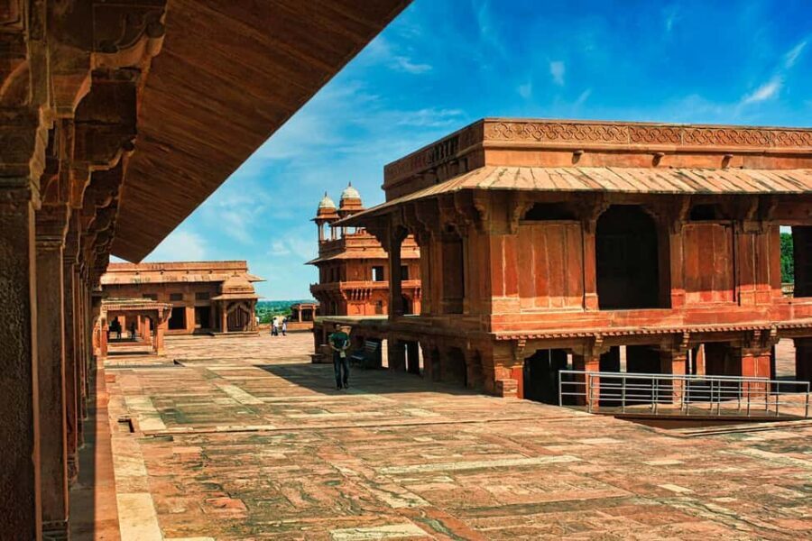 From Jaipur: Same Day Taj Mahal Tour with Fatehpur Sikri - Who this tour suits best (and who should rethink it)