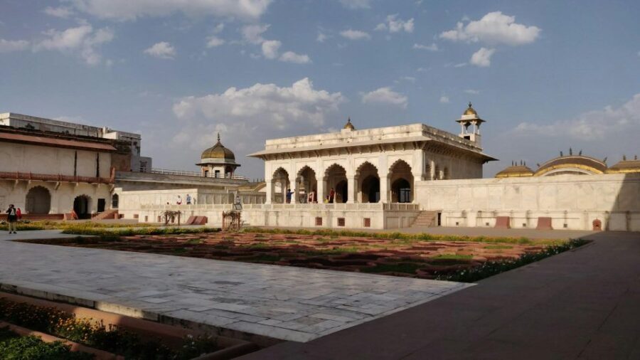 From Jaipur: Taj Mahal Sunrise Tour with Delhi Drop-Off - Agra Fort after breakfast: Mughal power in stone