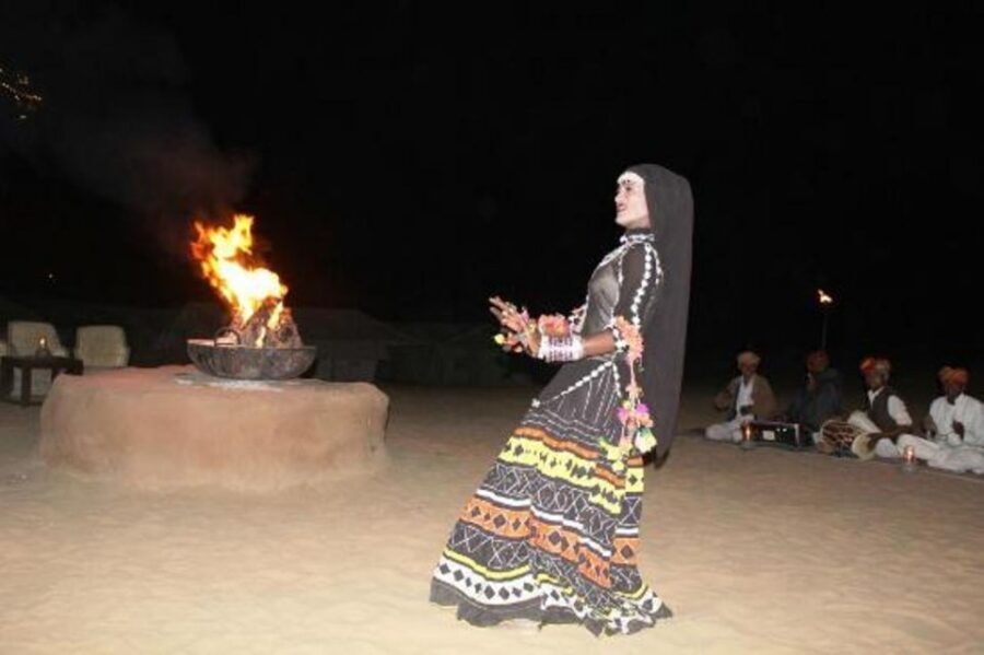 From Jaisalmer: Overnight Camping & Camel Safari in Khuri - Camp night: Rajasthani dinner and folk dance
