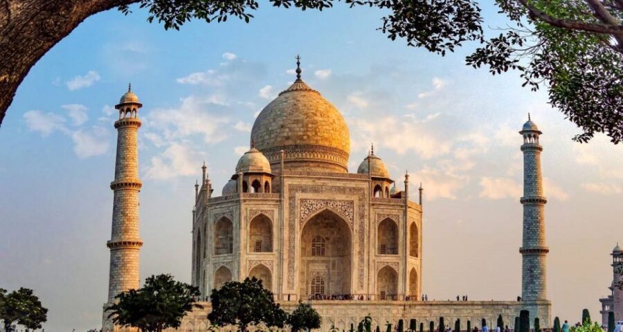 From Rishikesh: 2 Days Taj Mahal Agra Tour - Day 1 in Agra: Mehtab Garden sunset and a hotel night you’ll appreciate