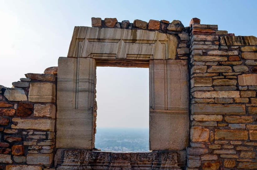 From Udaipur: Chittorgarh Fort Trip with Pushkar Drop-off - Comfort and practical tips for the fort visit