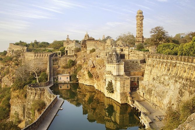 From Udaipur: Private Chittorgarh Tour sightseeing All Inclusive - Getting From Udaipur To Chittorgarh Without Losing the Day