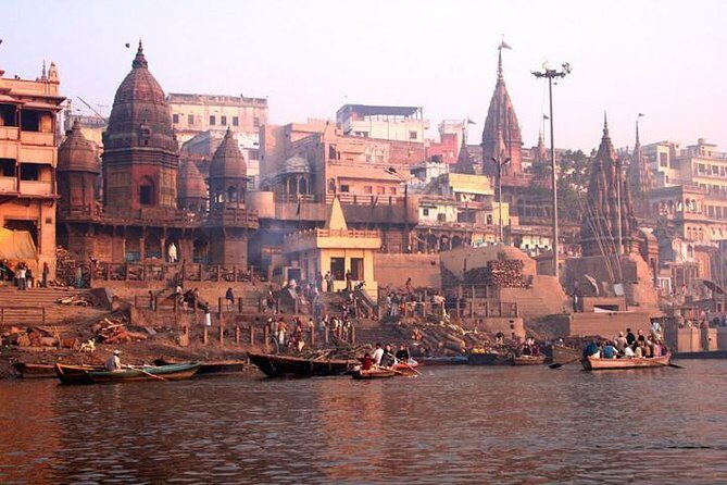 Full Day City Tour of Varanasi visit Sarnath Including evening Ganga Aarti - Buffet lunch and air-conditioned transport: why this matters in Varanasi