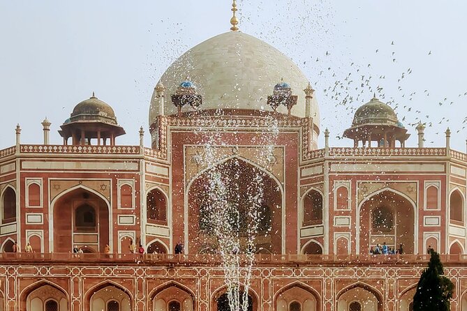 Full Day Delhi Guided Group Tour - India Gate to Rashtrapati Bhavan: from memorials to the presidency