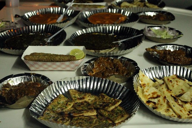 Full Day Food Tour Of Delhi with a chef. Includes Tea Tasting - Where you meet, where you end, and how the day flows