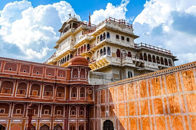 Full-Day Jaipur Highlights with Local Guide & Private Vehicle - How This Jaipur Day Actually Feels: One Route, Real Stories