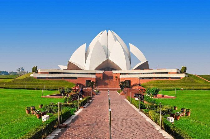Full Day Old and New Delhi City tour - Sansad Bhavan (Parliament House): Seeing Modern Power Up Close