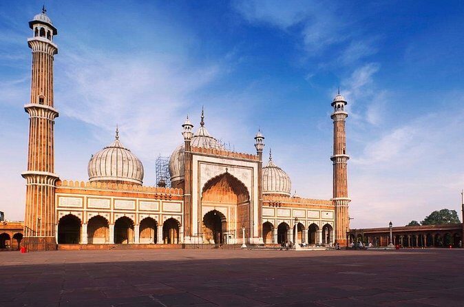 Full Day Old and New Delhi City tour - Chandni Chowk by Rickshaw: Old Delhi’s Energy, Without Exhaustion